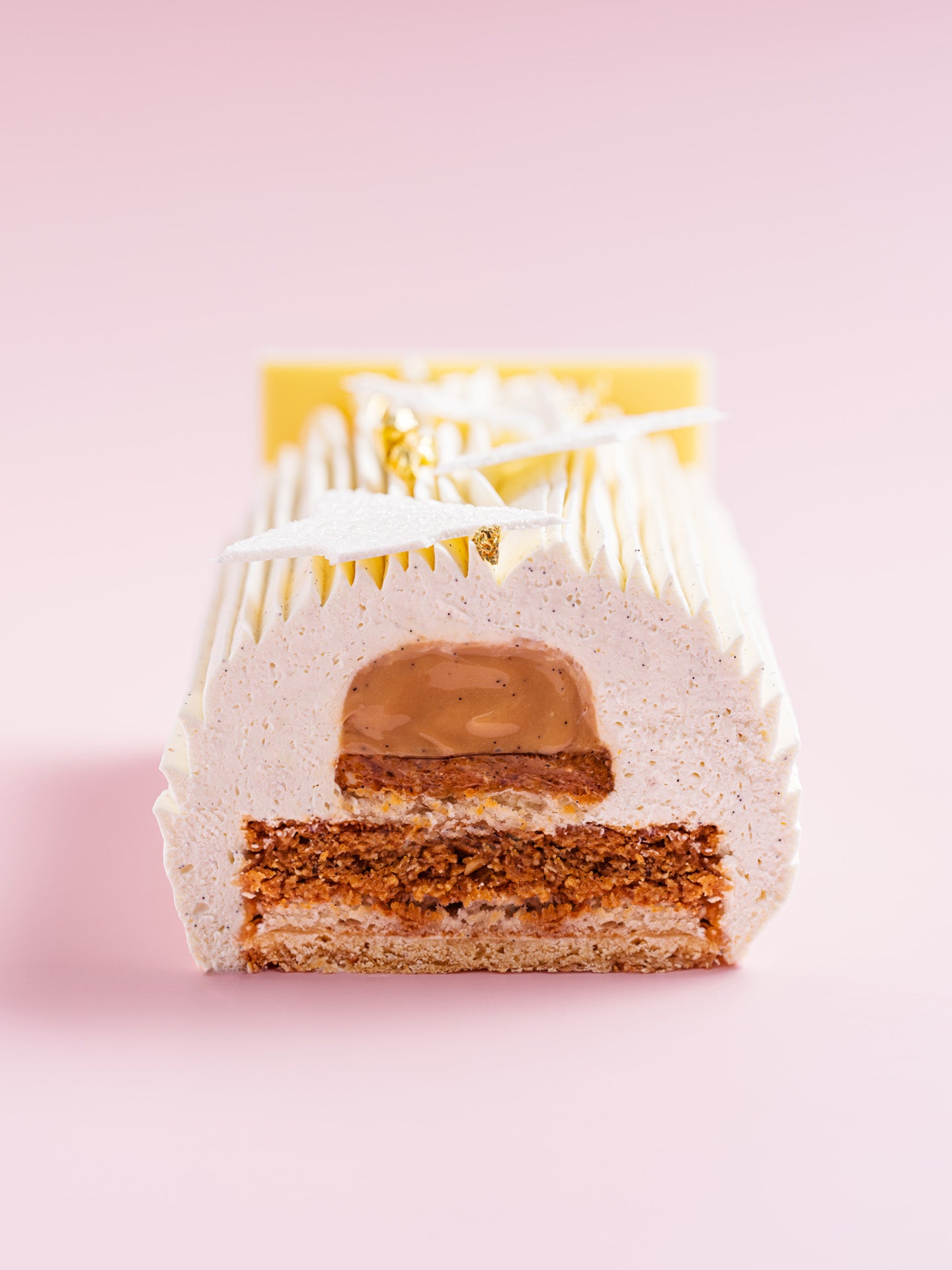 bûche à la vanille coupée