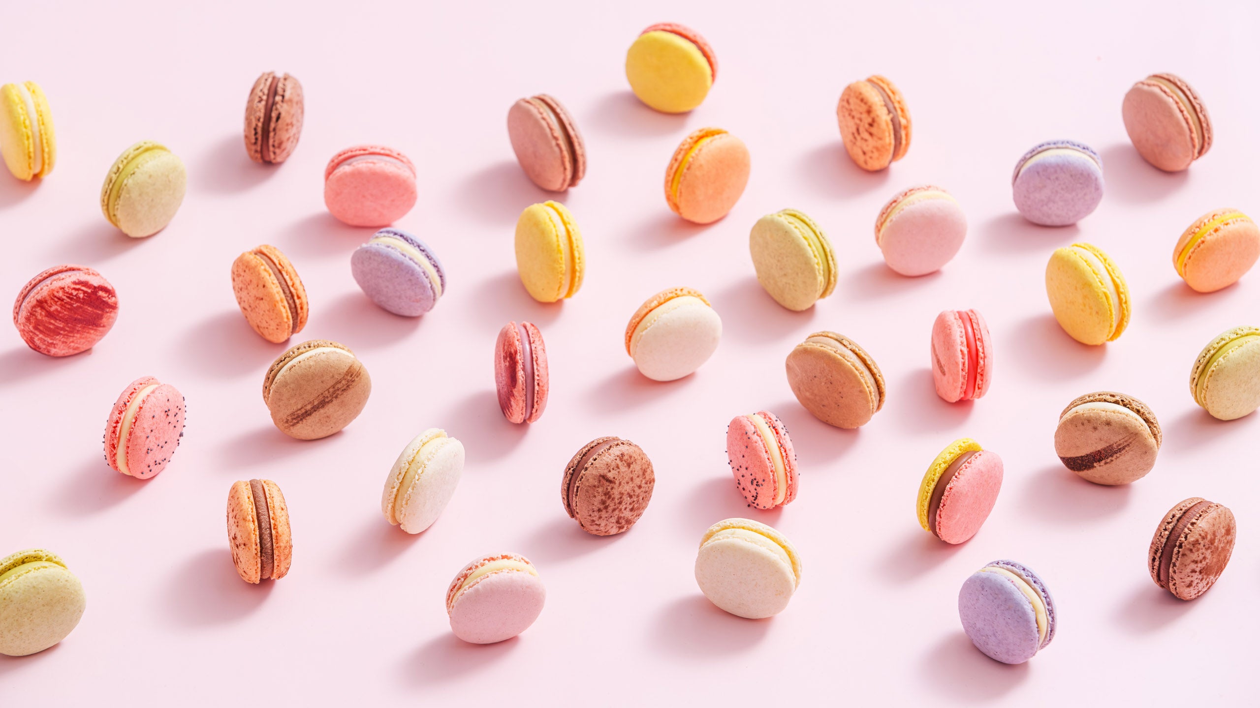 Macarons debout en grande quantité